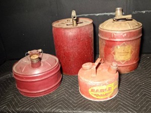 4 Vintage gas cans