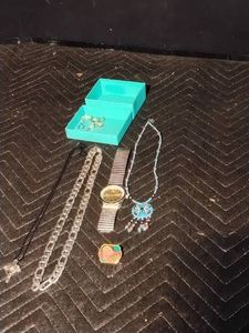 Jewelry including sterling silver chain