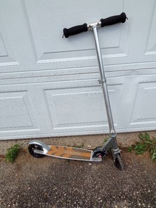 Razor scooter