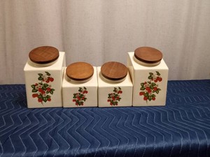 4 pc Ceramic canister set with wooden lids