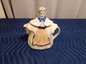 1940s-1950s Shawnee and Granny Ann teapots
