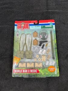 G.I. Joe World War II Medic Battle Gear Accessory Set. Released by Hasbro in 2001 (Assortment No. 53053  57601),