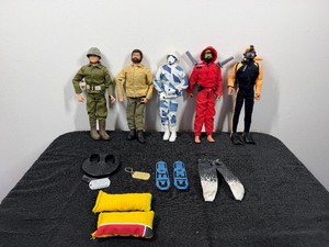 Lot of 5 Collectible G.I. Joe Figurines and Accessories