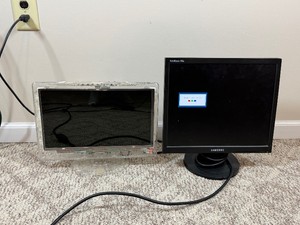 AMPD 15 LED HDTV & Sync Master Samsung Monitor