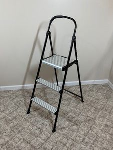 Cosco Fold Up Ladder