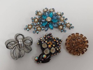 Lot of 4 Colorful Vintage Rhinestone Brooches