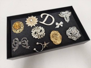 Lot Including 10 Vintage Costume Brooches