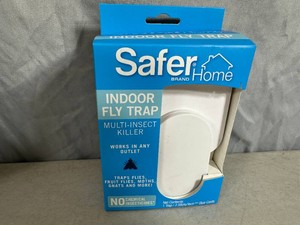 New Safer Home Plug-In Indoor Fly Trap
