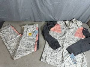 New Set of Youth Sweatshirt and Sweatpants - Size XL and L