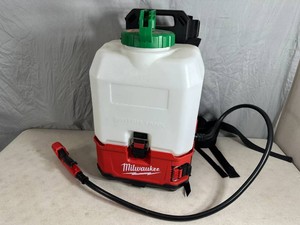 Milwaukee M18 18-Volt 4 Gal. Lithium-Ion Cordless Switch Tank Backpack Lawn Sprayer