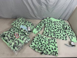 3 New Sets - 2 Pc Top and Bottom Youth Size XS (45)