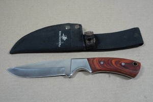 Vintage Winchester Drop Point Knife 10