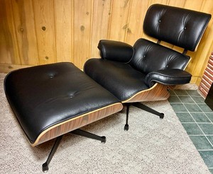 Eames Style Replica Lounge Chair - Chair 33W x 33D x 34.5H, 15 to 10 front to back seat height Ottoman 26 W x 21D x 16H