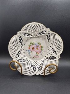 Meena Bone China Scalloped Floral Woven Basket Bowl