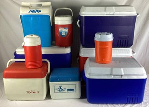 Vintage Summer Fun 10 Piece CoolerWater Jug Bundle