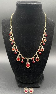 Vintage 16 Gold Tone Necklace with Red Teardrop Accents and Matching Earrings