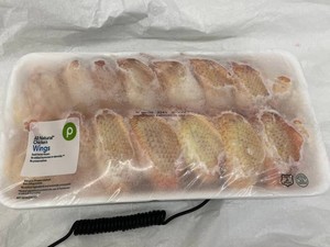 B - Pilgrims Pride Chicken Wings Jumbo Pack Approx 4 lbs