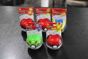 Pokemon Mega Construx Pokeball Lot  5 Pokeballs