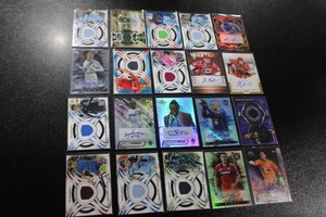 Autograph & Relic SoccerHockey Card Lot  20 Cards