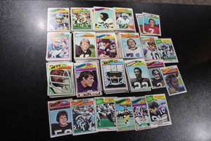 1977 Topps Football Card Lot  Mid Grade or Better CommonsStarsHall of Famers