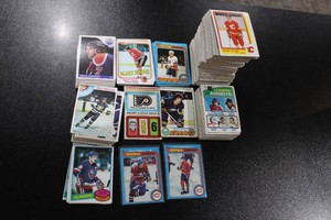1970s & 1980s Topps Hockey Card Lot  Mid Grade or Better