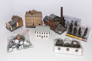 Model Railroad Miniatures  Buildings & Trees