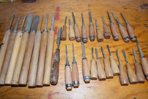 Assorted Chisels & Wood Carving Tools