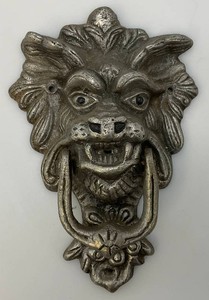 Large Casted Aluminum Lion Head Door Knocker  3 14 x 7 12 x 11
