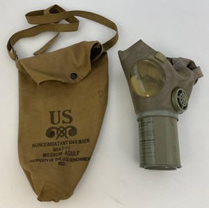 US Noncombatant Gas Mask MIA2-1-1 Med. Adult In Original Case