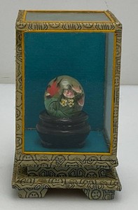 Vintage Miniature Hand Painted Jade Egg With Display Case 3 x 5 Display Case, Egg is 1 14 x 1 12