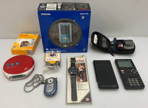 Misc. Vintage Electronics Lot Including Sony CD Walkman D-EJ360, Toshba Gigastyle Gigabyte F10 In Original Box, Wilson Action Watch NOS And More