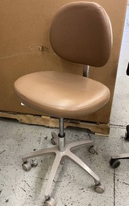 MSRP $1,200 A-DEC 1601 DENTAL OPERATOR STOOL, ADJUSTABLE HEIGHT ERGONOMIC CLINIC CHAIR, VINYL UPHOLSTERY, 5-STAR MOBILE BASE, SMOOTH ROLLING CASTERS
