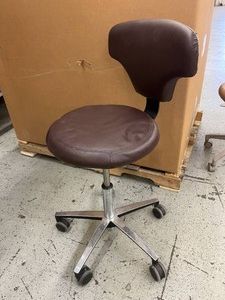 MSRP $1,400 KEILHAUER ST-V-960 ERGONOMIC OPERATOR STOOL, SKY-2ST312 UPHOLSTERED CLINICAL SEATING, POLISHED ALUMINUM BASE, HEIGHT ADJUSTABLE, MOBILE CASTERS, MADE IN CANADA WEAR TO FABRIC - BUILT TO LAST A LIFETIME