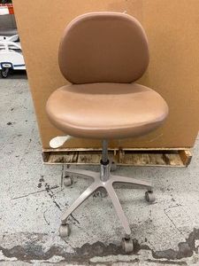 MSRP $1,200 A-DEC 1601 DENTAL OPERATOR STOOL, ADJUSTABLE HEIGHT ERGONOMIC CLINIC CHAIR, VINYL UPHOLSTERY, 5-STAR MOBILE BASE, SMOOTH ROLLING CASTERS THIS ONE IS A REALLY LOW SEATER