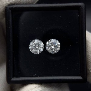 2.20 Carat Total Weight Lab-Grown Round Brilliant Diamond Matched Pair Retail Estimate $3,300  $100 Gift Certificate Included VIDEO