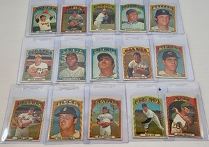 1972 Topps Baseball Set Break Lot #12 - 15 Unique Cards Numberd Between #632-656 - Vintage Cards