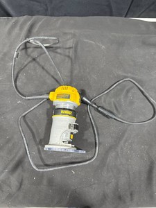 DeWalt DWP611 Compact Router