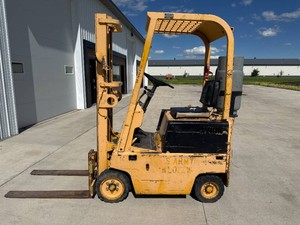 Clark 2,000 LB LPG Forklift