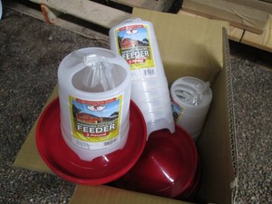 New in box Little Giant 3lb Plastic...