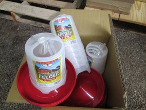 New in box Little Giant 3lb Plastic...