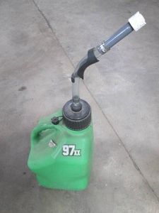 Green 5-gallon 21in racing gas can ...