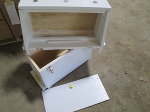 Wooden Beekeepers Observation Hive ...