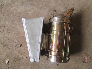 Metal Beekeeping Manual operated Sm...