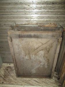 Lot of wood Beehive honey box botto...