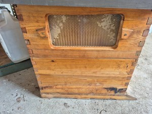 Beekeeper Flow Hive, complete