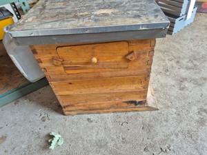 Beekeeper Flow Hive, complete