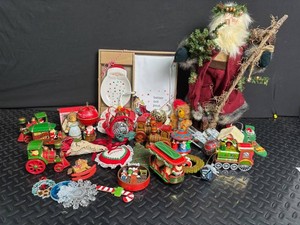 Christmas Ornament Mixed Lot With Santa Figure