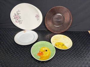 Decorative Plate Assortment (Lot of 5)
