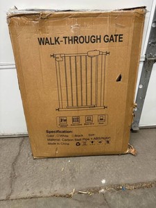 Walk-Through Gate Pressure Mount Auto-Close