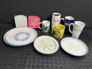 Mixed Mug and Tray Set
